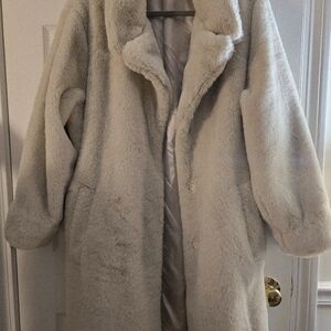 Time and Tru Women's Plush Cream Teddy Jacket